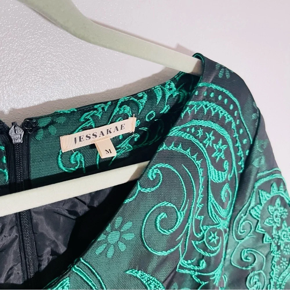 JessaKae Green Paisley Midi Dress - Picture 7 of 8